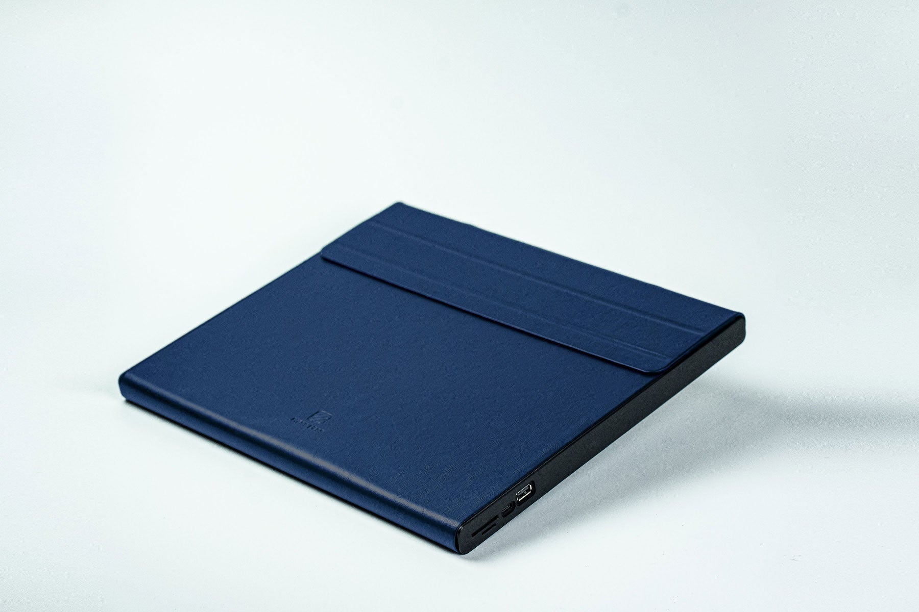 Alpha Charge: The 4-In-1 Laptop Sleeve